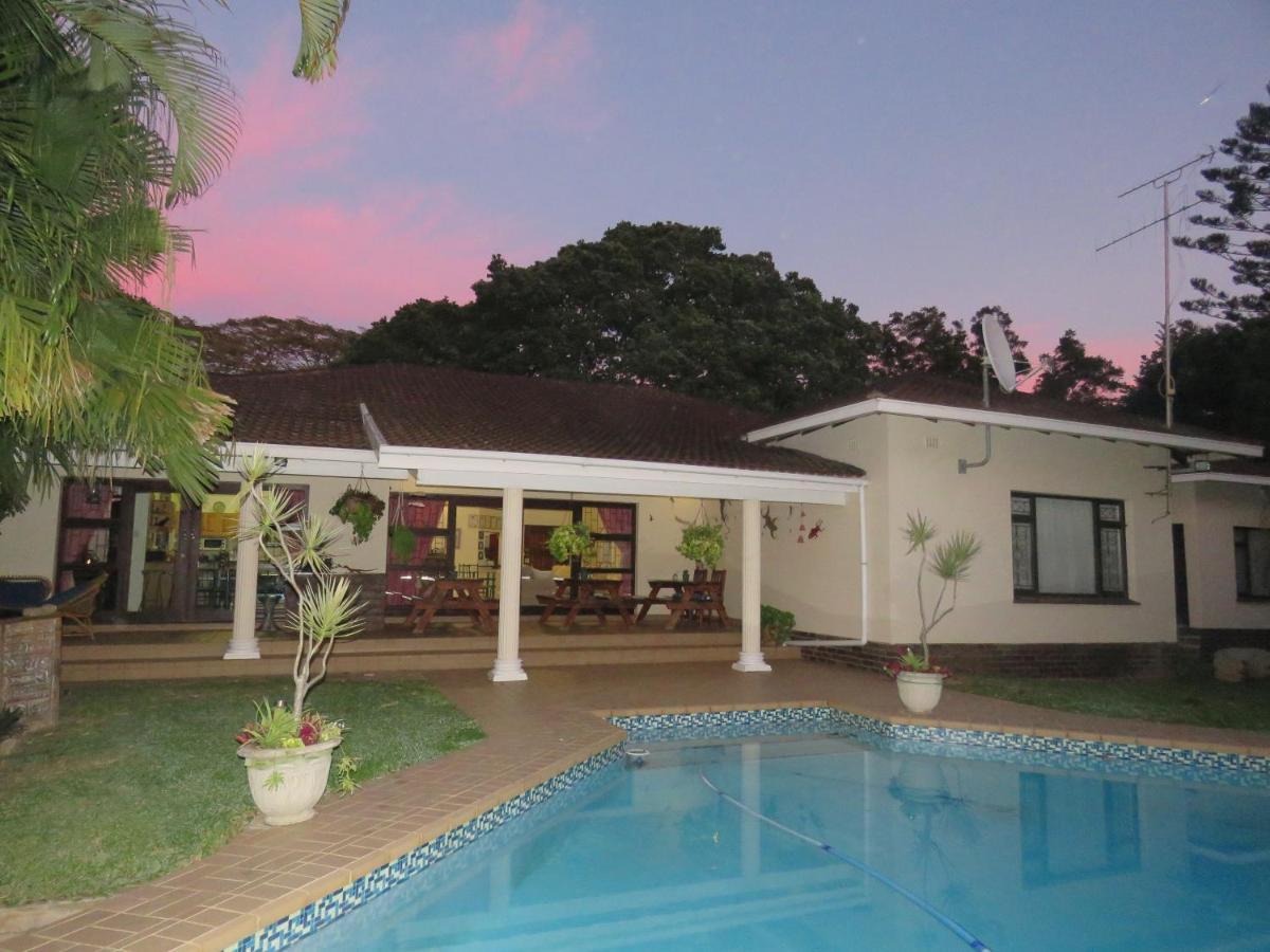 Mdoni House Guest Lodge Port Shepstone Bagian luar foto