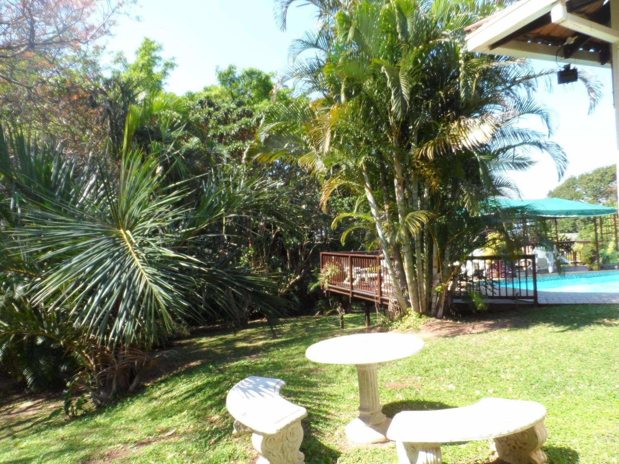 Mdoni House Guest Lodge Port Shepstone Bagian luar foto